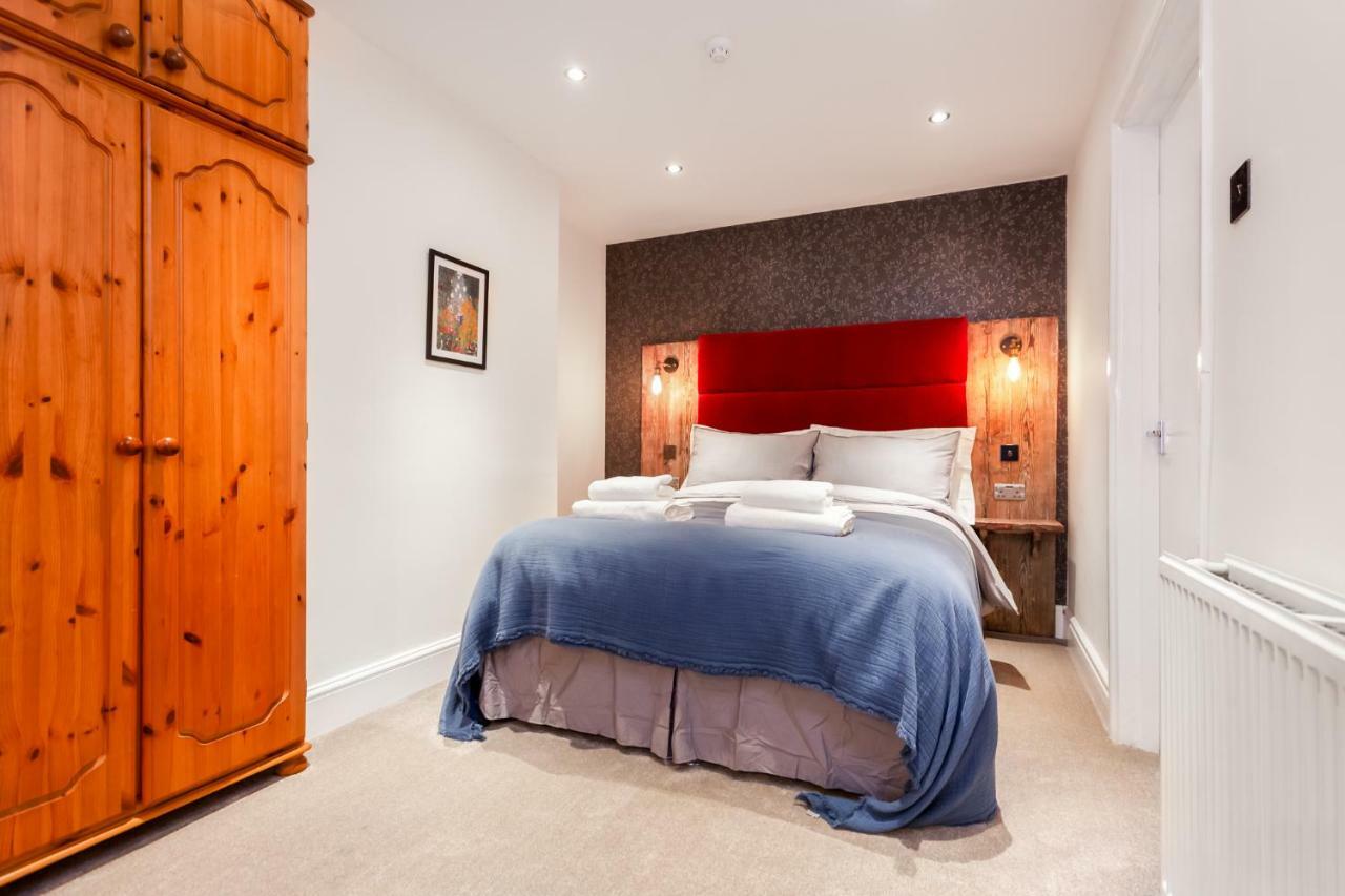 Gorgeous Town Centre Apt With Courtyard Garden Bournemouth Exterior photo